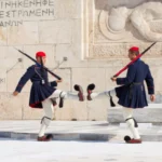 Cambio-guardia-Atene