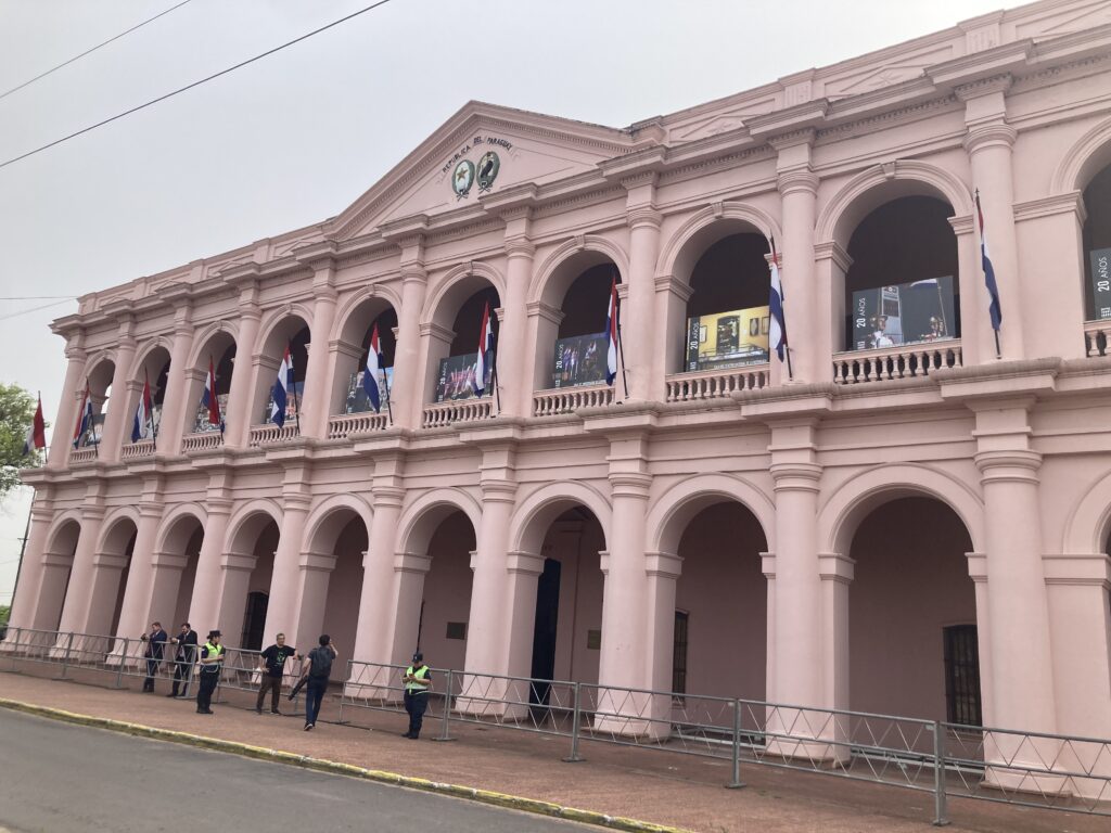 CENTRO CULTURALE DELLA REPUBBLICA EL CABILDO